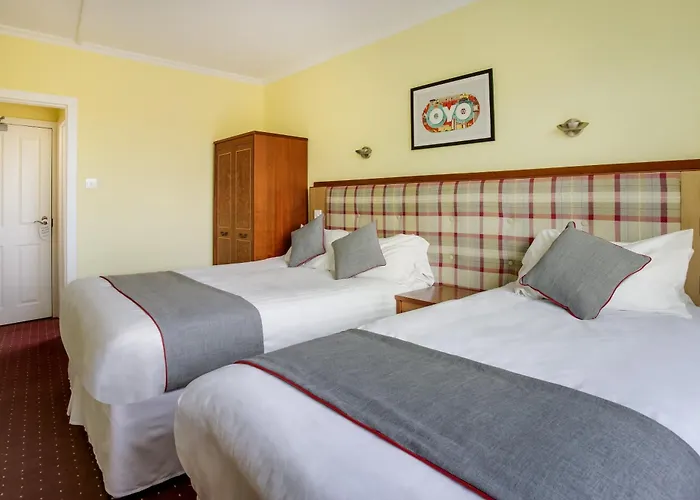 Oyo Glenpark Hotel, Ayr Central