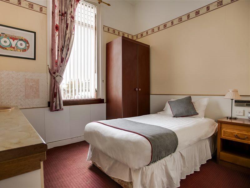 Hotel Oyo Glenpark Hotel, 3*