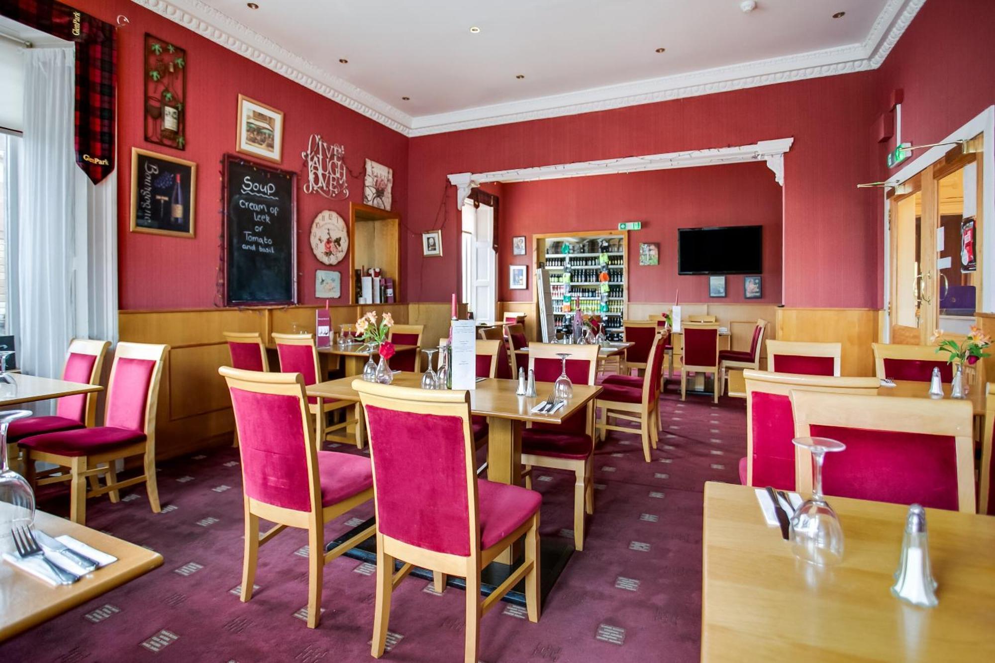 Oyo Glenpark Hotel,
