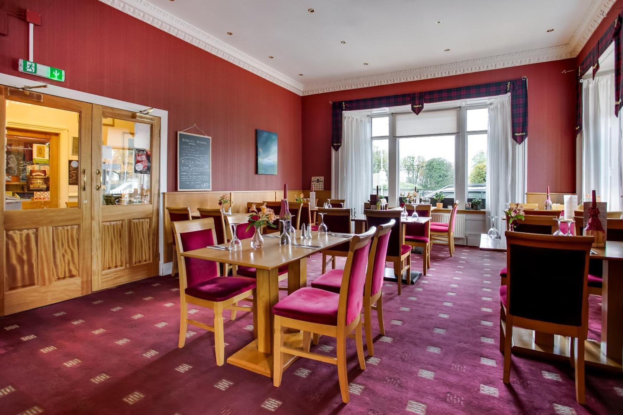 Hotel Oyo Glenpark Hotel, 3*